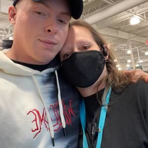 Meet your Posher, Melissa